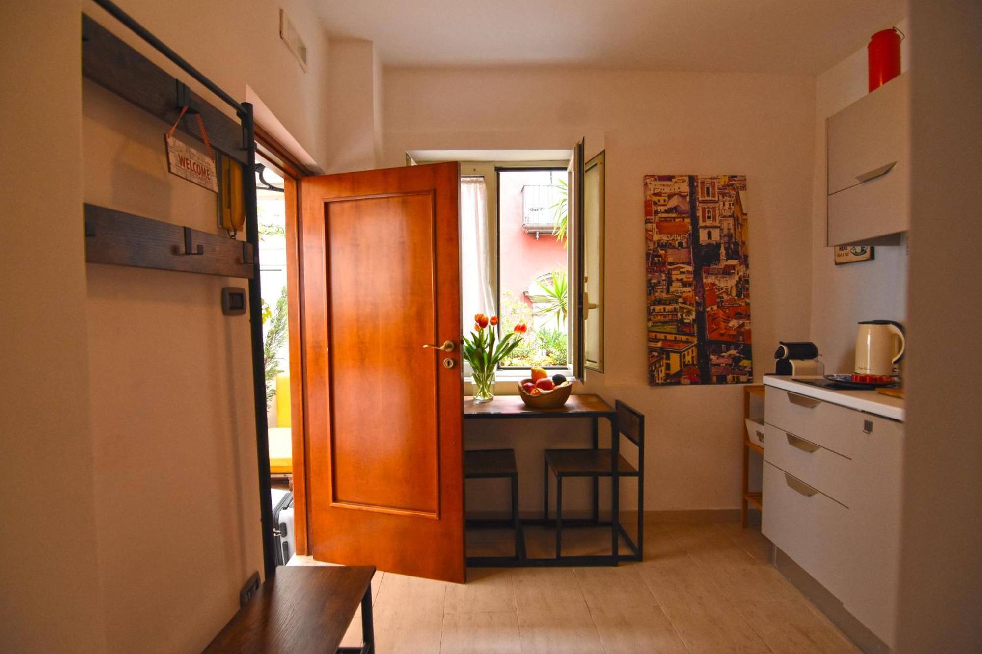 Apartamento La Casa Di Apollo Nápoles Exterior foto